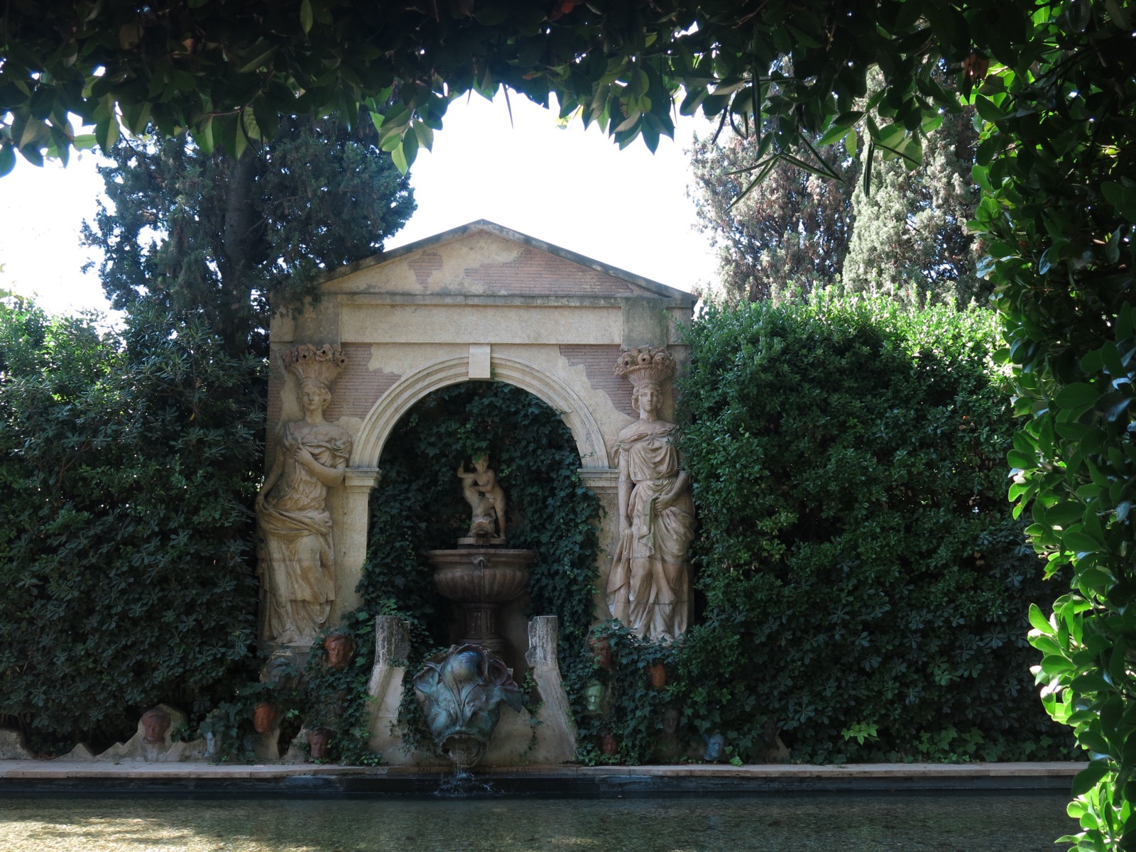 Castillo Gala Dalí de Púbol — foto 1