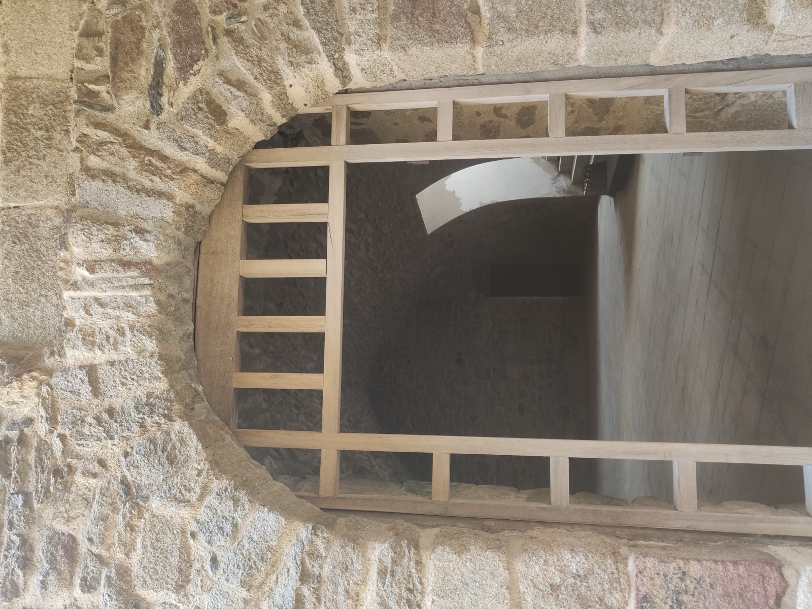 Castell de Requesens — photo 3